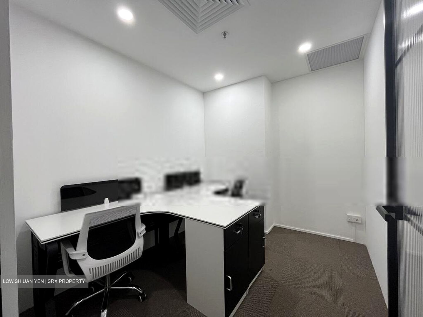 International Plaza (D2), Office #455691011